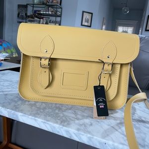 Cambridge Satchel Co Magnetic 12 inch NWT